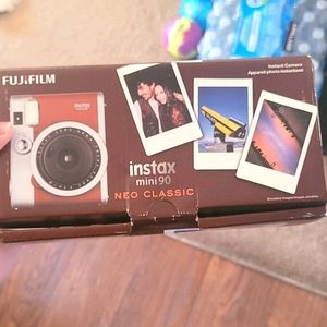 FujiFilm installed mini90 Neo Classic BRAN NEW!